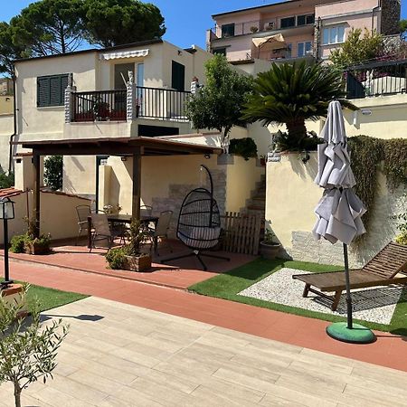 La Scalinata Hotel Портоферайо Екстериор снимка